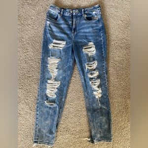 American Eagle Curvy Mom Jeans